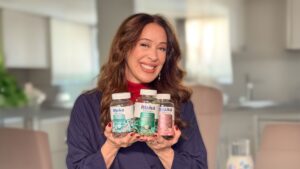 Menopausa com atitude: Issviva anuncia parceria com Claudia Raia