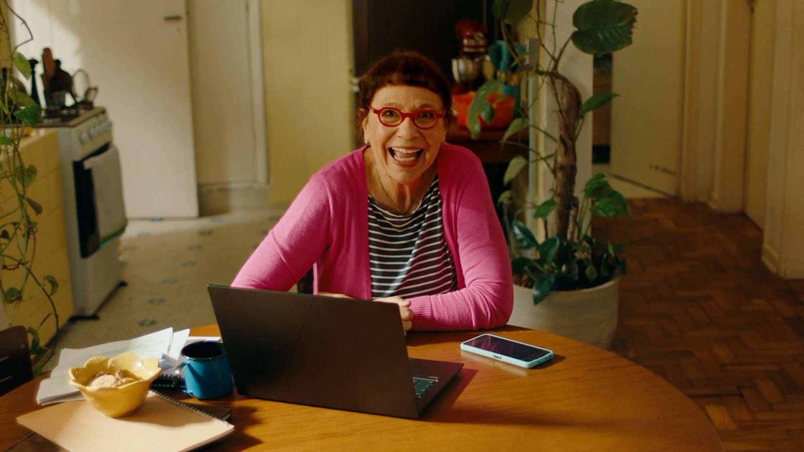 Websérie “Faz a Conta” estreia no YouTube com humor e informação para prevenir golpes digitais